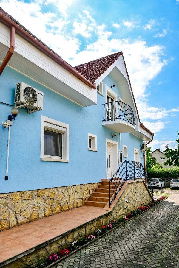 Kek Laguna Vendeghaz Balatonfured Luaran gambar